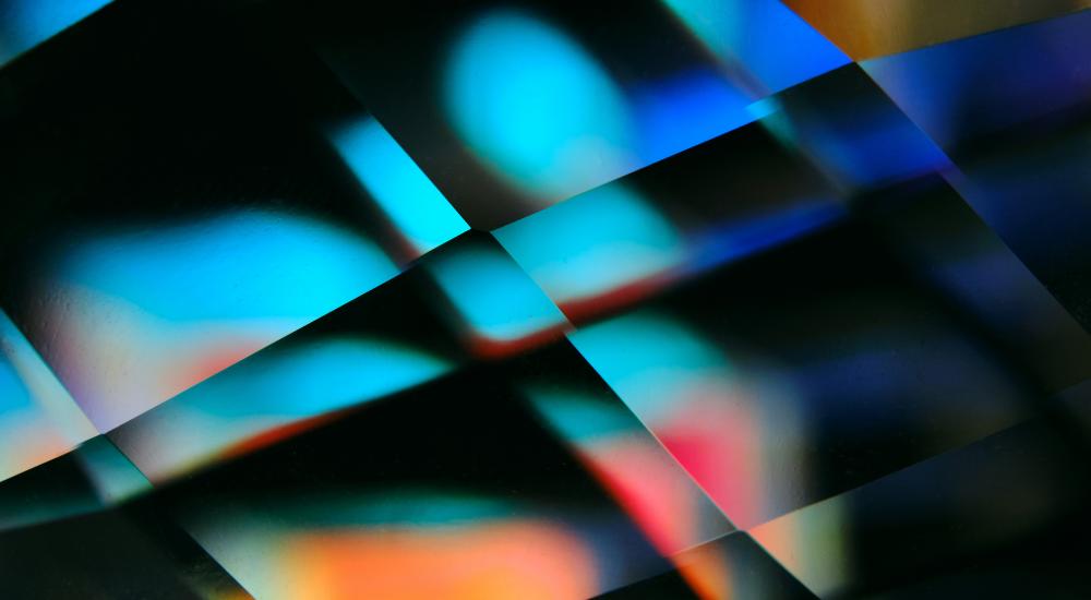 light refracting in multiple colors
