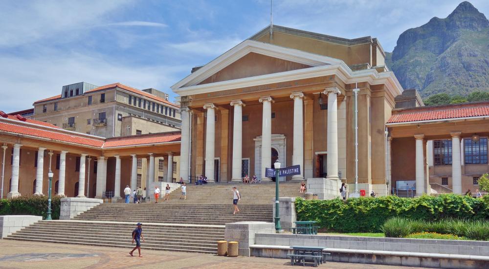 a view of the campus of the University of cape Town
