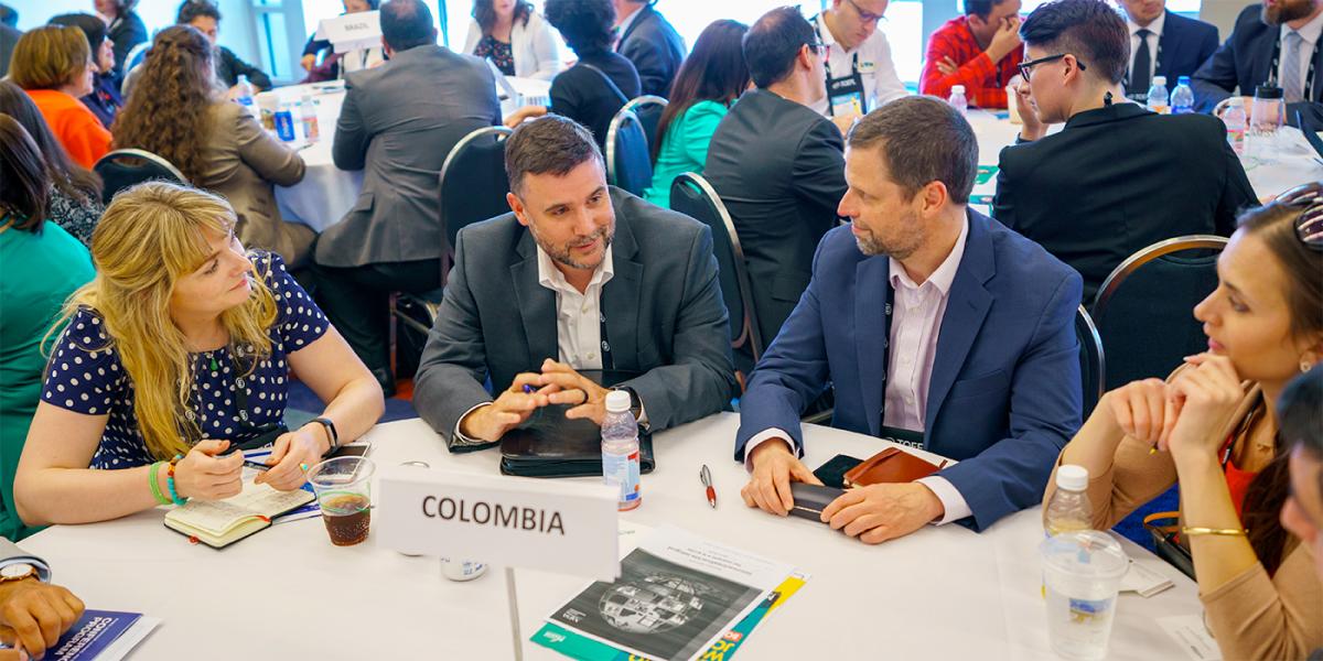 Roundtable discussion at the Latin America Forum