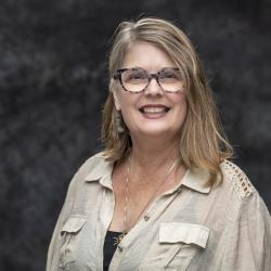 Karen Edwards Headshot