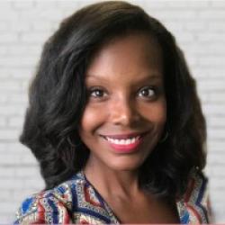 Courtney Bailey Headshot