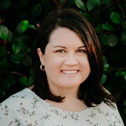 Caroline Cully Garbers headshot