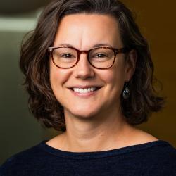 Chrissie Faupel headshot