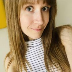 Becky Kyle Headshot