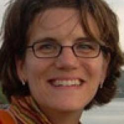 julie_strecker_100x140 julie_strecker_100x140