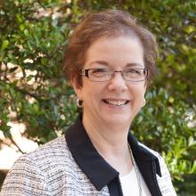 headshot of Lynne Schaefer