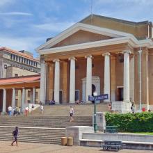 a view of the campus of the University of cape Town